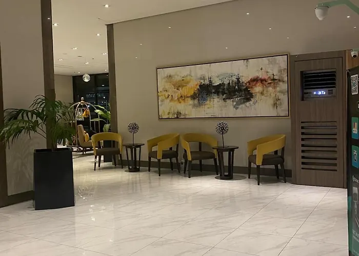 Near Naia T3 Klassi Luxurious In Newport *
