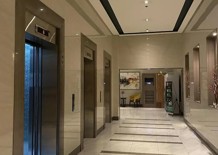Near Naia T3 Klassi Luxurious In Newport